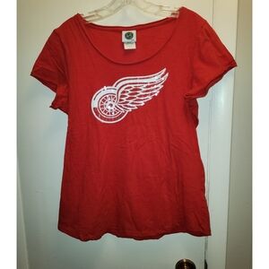 Red Wings tee
